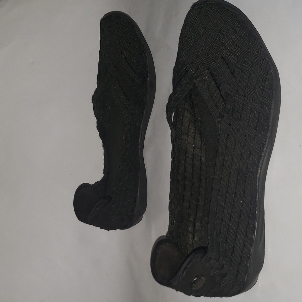 BM Bernie Mev Black Woven Round Toe Flat Slip On - Picture 3 of 11